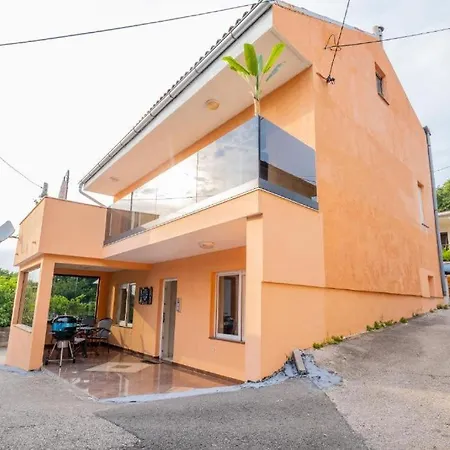 La Dama Novi Vinodolski