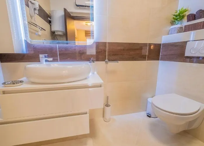 La Dama Novi Vinodolski